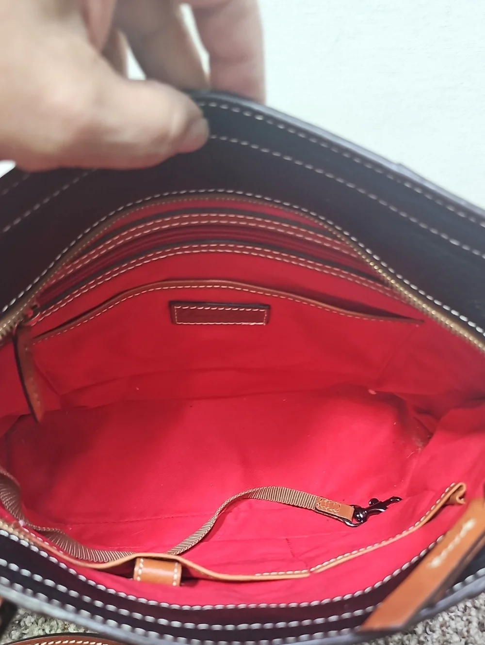 DOONEY & BOURKE LEXINGTON SHOPPER BFPM-07-259